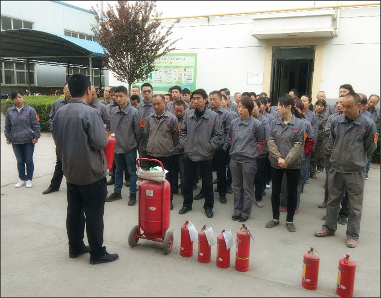 消防知識(shí)培訓(xùn)及消防演練 消防知識(shí)培訓(xùn)及消防演練